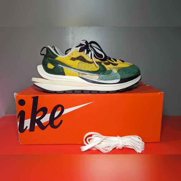 vaporwaffle tour yellow